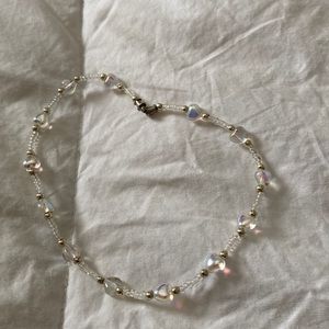 Ankle bracelet with lovely delicate stones.  Pearl color